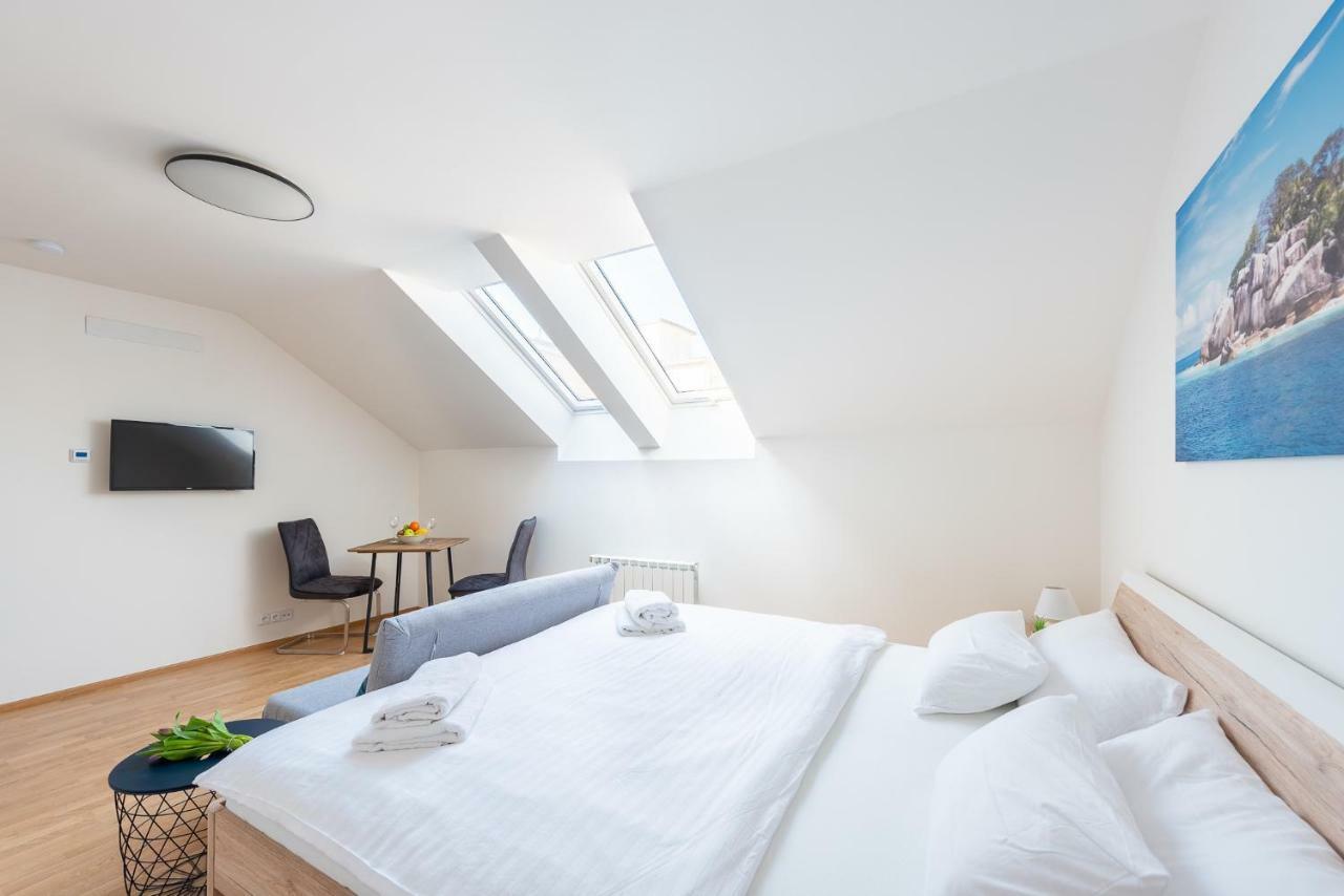 Ferdinand Apartment Прага Экстерьер фото