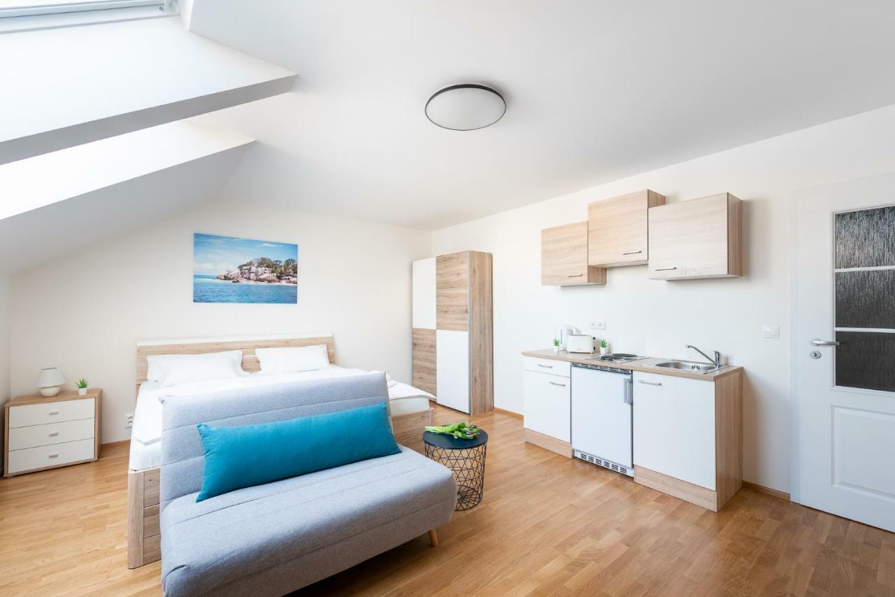 Ferdinand Apartment Прага Экстерьер фото